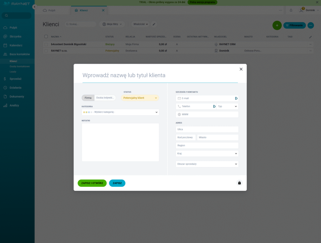 Dodawanie kontaktów do aplikacji systemu CRM.