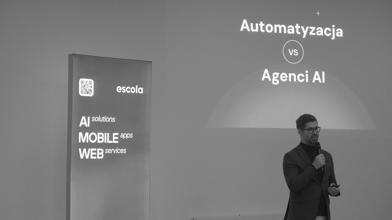 prelegent Jerzy Biernacki podczas swojego wystąpienia na Mobile Trends for Experts