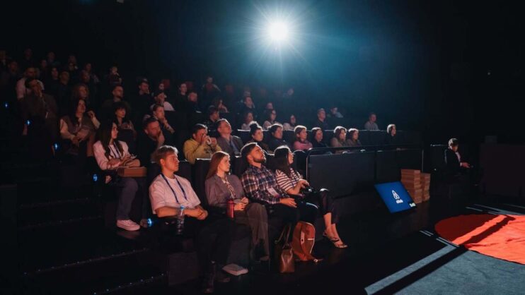 zdjęcie na sali konferencji Mobile Trends